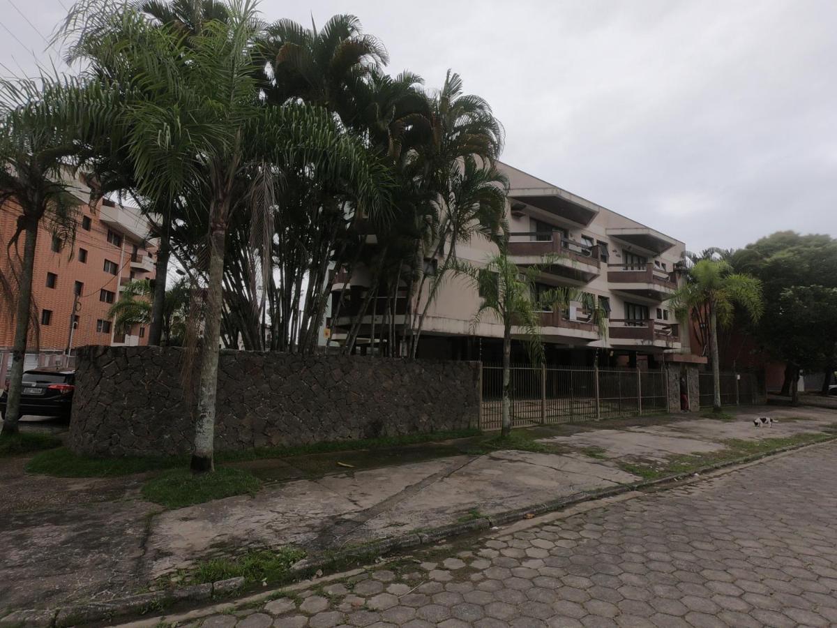 דירות אובטובה Excelente Localizacao, 400 Metros Da Praia Ar Condicionado E Wi-Fi מראה חיצוני תמונה